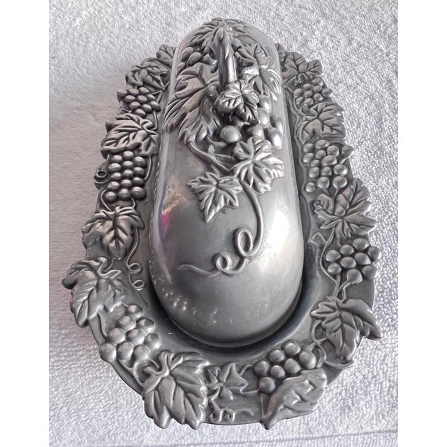 Silver Vintage Lenox Metal Grapevine Butter Dish with Embossed Lid, Made in Usa For Sale - Image 8 of 11