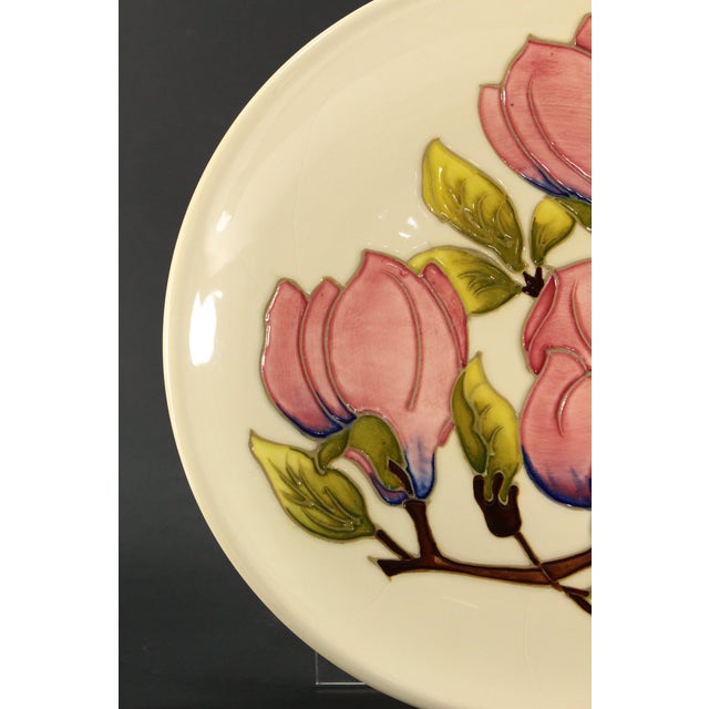 Ceramic Moorcroft Flambe Pottery Plate With Magnolia Blooms, England 10.5" For Sale - Image 7 of 14