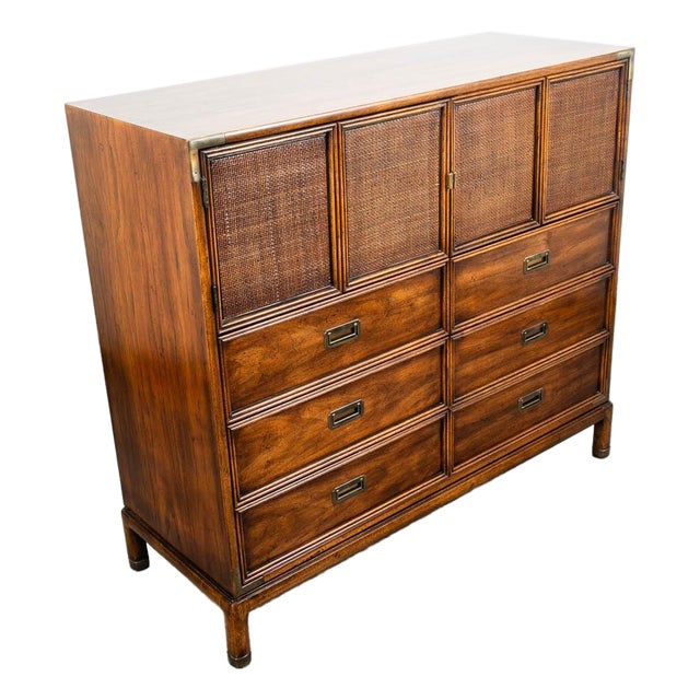 Mid Century Modern Dresser Gentlemans Chest 8 Drawer Wood Henredon Circa '75 MCM For Sale