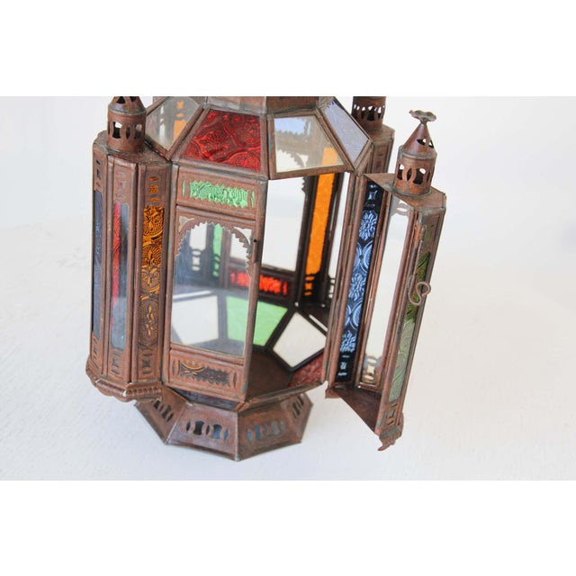Handcrafted Moroccan Tole and Glass Lantern, Moorish Style, 1960 For Sale In Palm Springs - Image 6 of 17