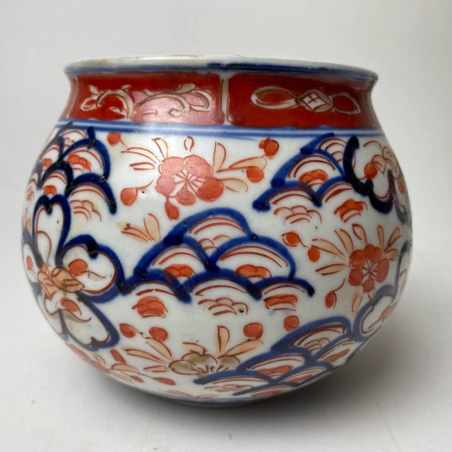 Pair of porcelain vases from Imari.Japan,18th century