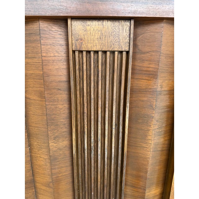 1970s Brutalist-Inspired King Size Headboard With Twin Metal Frames For Sale - Image 12 of 13