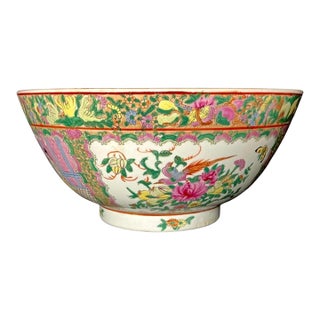 19th Century Large Chinese Famille Rose Medallion Porcelain Punch Bowl For Sale