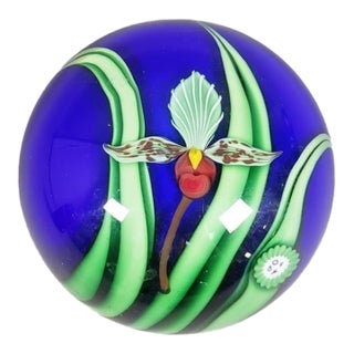 Orient & Flume 1984 Lampwork Glass Paperweight - Lady Slipper Orchid on Blue For Sale