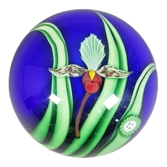 Orient & Flume 1984 Lampwork Glass Paperweight - Lady Slipper Orchid on Blue For Sale