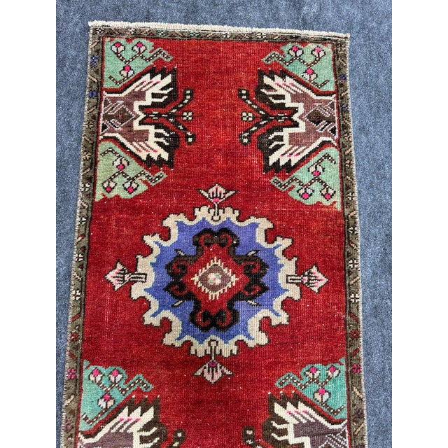 Contemporary Turkish Yastik Rug 1'7" x 3' For Sale - Image 3 of 5