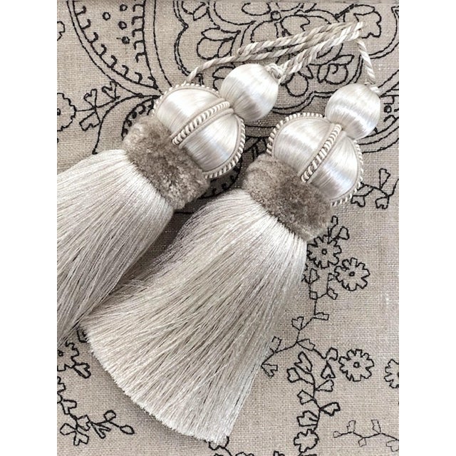 Silver Key Tassels With Cut Ruche - a Pair For Sale - Image 4 of 12
