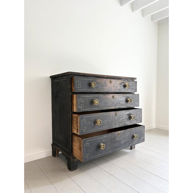 Hollywood Regency Regency Chest of Drawers with Geometric Stencilling For Sale - Image 3 of 14