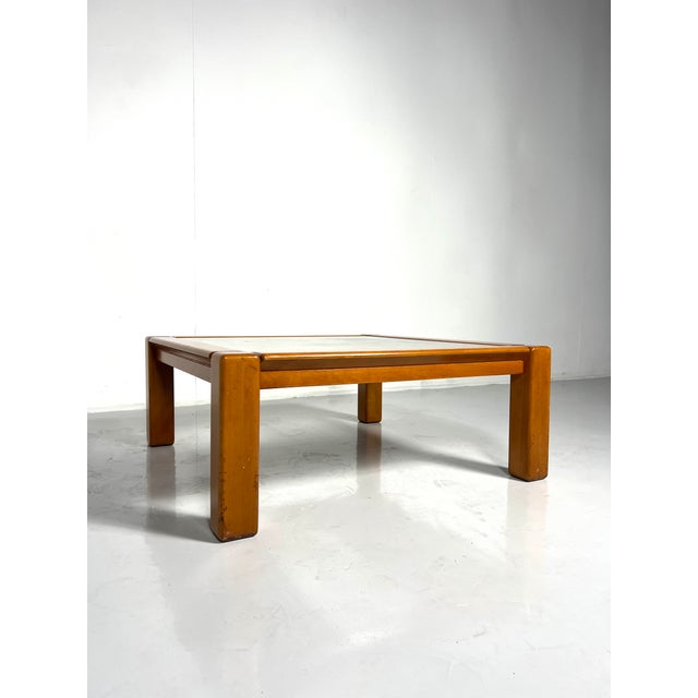 Mid-Century Modern Coffee Table in Wood and Glass For Sale - Image 5 of 7