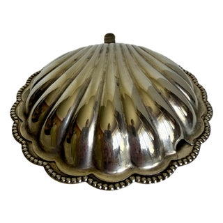 1920s English E & J Leek Silver Plate Clamshell Butter Dish With Glass Liner For Sale