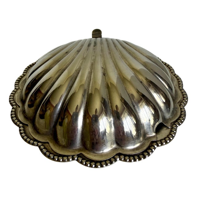 1920s English E & J Leek Silver Plate Clamshell Butter Dish With Glass Liner For Sale