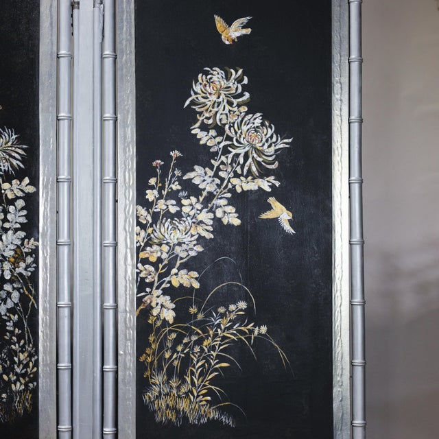 Vintage Chinoiserie Four-Panel Folding Screen – Hand-Painted Floral Motif With Silver Faux Bamboo Frame For Sale - Image 9 of 15
