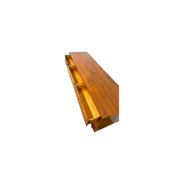 1960s Vintage Mid-Century Modern 9 Drawer Dresser With Diamond Parquet Accent Inlay and Dovetailed Drawers For Sale - Image 5 of 11