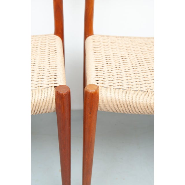 Mid-Century Modern Vintage Model 75 Dining Chairs in Teak by Niels Otto Møller for J. L. Møller Møbelfabrik, 1950s, Set of 4 For Sale - Image 3 of 9