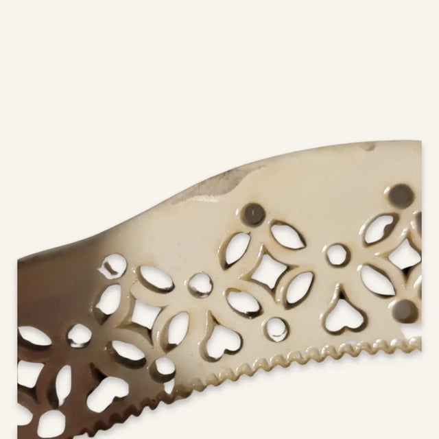 English Late 18th Century Reticulated Creamware Plates- Set of 6 For Sale - Image 3 of 6