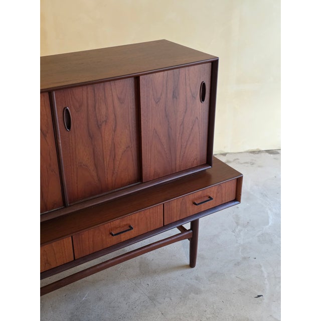 Mid-Century Modern Vintage Teak Sideboard, 1960s For Sale - Image 3 of 18