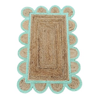 Handwoven Natural Jute Bath Rug With Mint Scalloped Border For Sale