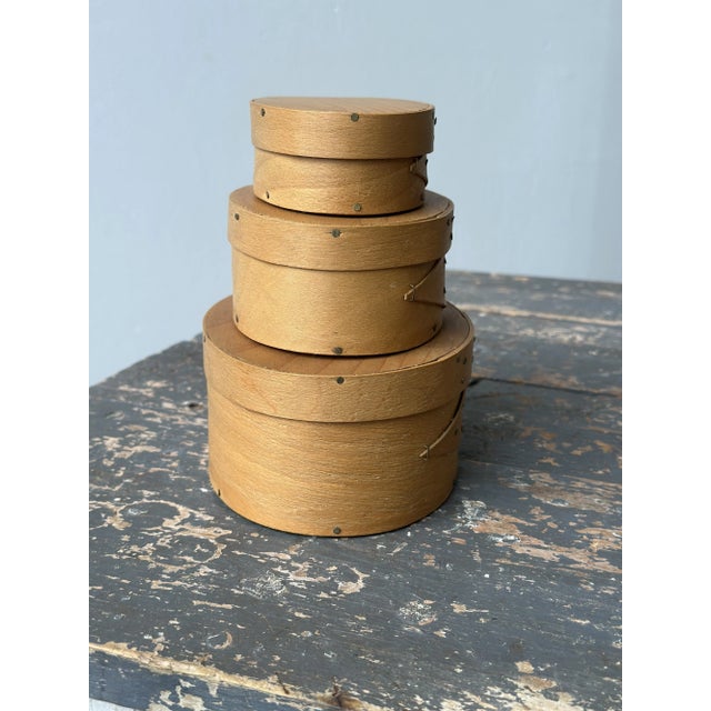 Vintage Frye's Measure Mill Shaker-Style Pantry Box Trio With Finger-Joint Construction, Circa 1950s-60s For Sale In New York - Image 6 of 12