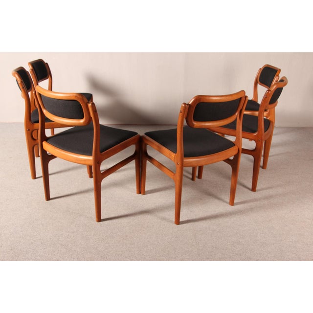 Vintage Danish Dining Chairs in Teak by Johannes Andersen for Uldum, 1960s, Set of 6 For Sale - Image 6 of 18