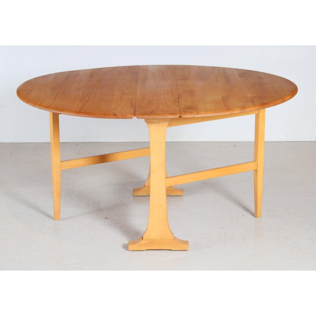 Mid-Century Model 610 Gate Leg Dining Table from Ercol, 1970s For Sale - Image 11 of 11