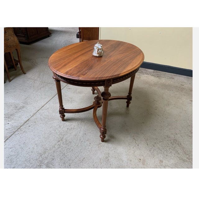 Age: circa 1900 Wood type: solid walnut Condition: very good, well-maintained, refurbished original condition (minor signs...