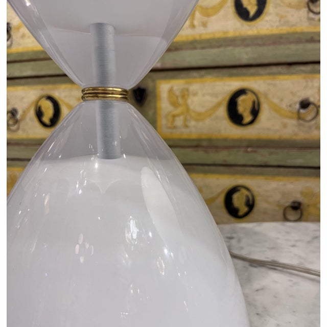 1970s White Hourglass Table Lamps, 1970s, Set of 2 For Sale - Image 5 of 7