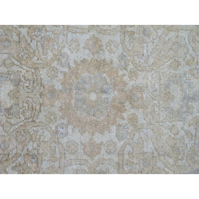 Traditional Mid 20th Century Gray Faded Vintage Fine Turkish Sivas Rug With Floral Motifs and Medallion With a Light Tan Field For Sale - Image 3 of 9