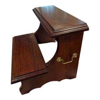 Georgian Style Bed Step Mahogany Finish For Sale