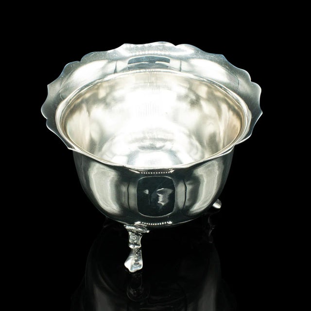 1900s Small Antique Victorian English Silver Plate Serving Bowl For Sale - Image 4 of 10