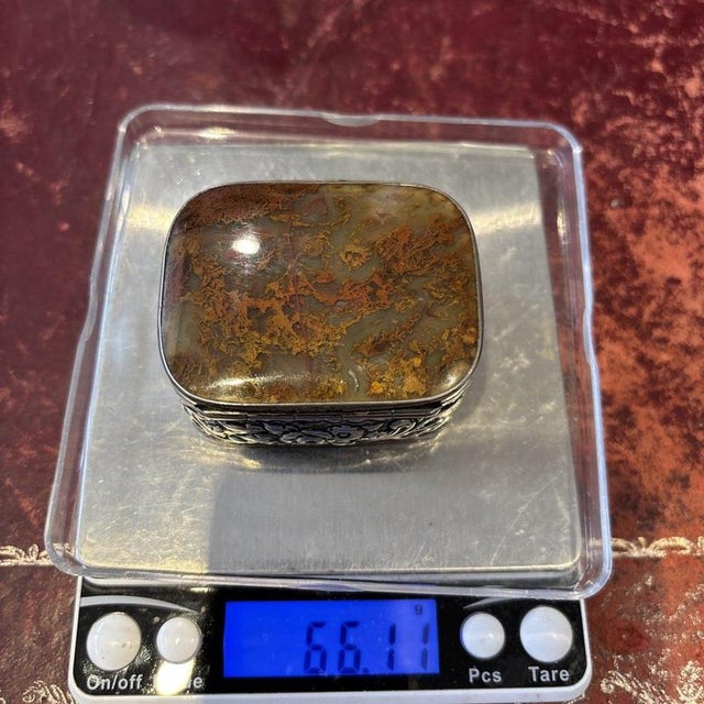 Silver English Silver Table Snuff Box by Ridley & Hayes for Nathan, 1904 For Sale - Image 8 of 9