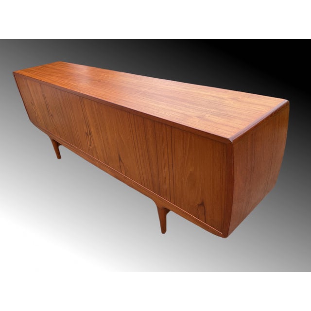 Uldum Møbelfabrik Mid-Century Sideboard in Teak by Johannes Andersen for Uldum Mobelfabrik For Sale - Image 4 of 16