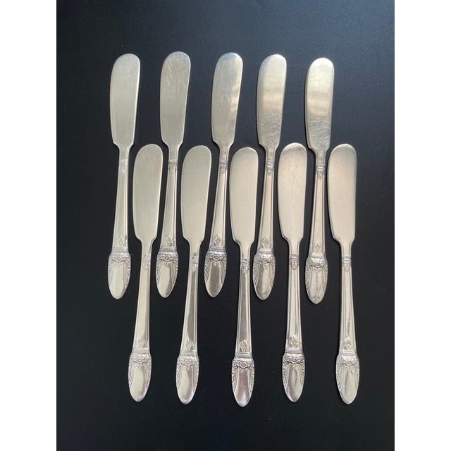81 Pieces 1847 Rogers Bros. First Love 1937 Silverplate Flatware Set - Service for 10 For Sale - Image 13 of 14