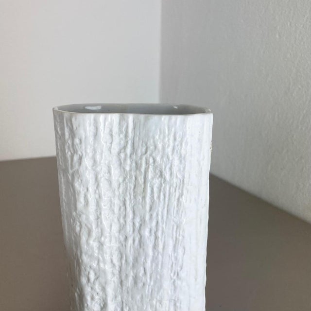 Op Art Vase by Martin Freyer for Rosenthal, Germany, 1970s For Sale - Image 17 of 18