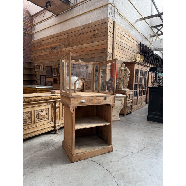 Early 20th Century Reception Desk For Sale - Image 6 of 17