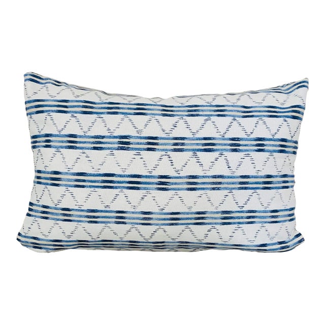 12” X 19” Lee Jofa Makassar Ikat Blue White Beige Lumbar Pillow Cover For Sale