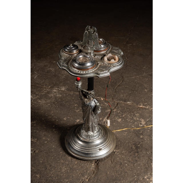 Vintage Art Deco Historical u.s. And Statue of Liberty Smoking Stand For Sale - Image 4 of 13