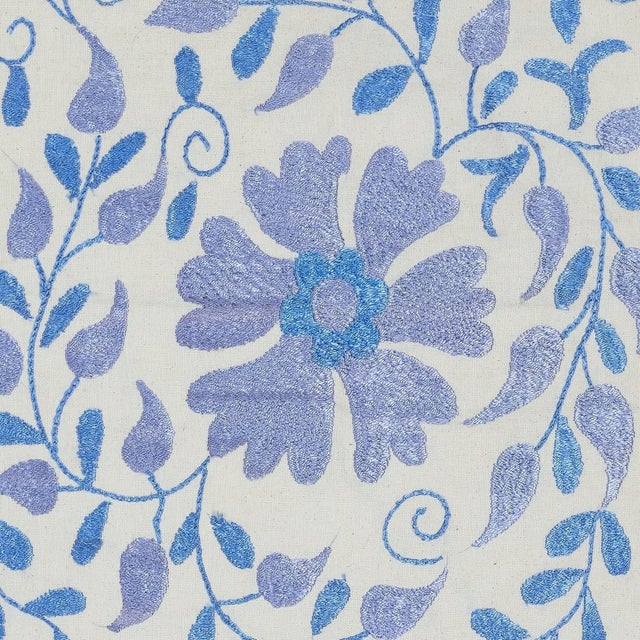 New Hand-Embroidered 100% Cotton Cushion Cover – Authentic Uzbek Textile Art Bring a touch of Central Asian heritage to...