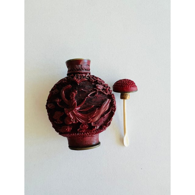 Chinese Vintage Carved Cinnabar Snuff Bottle With Qianlong Reign Mark For Sale - Image 3 of 6