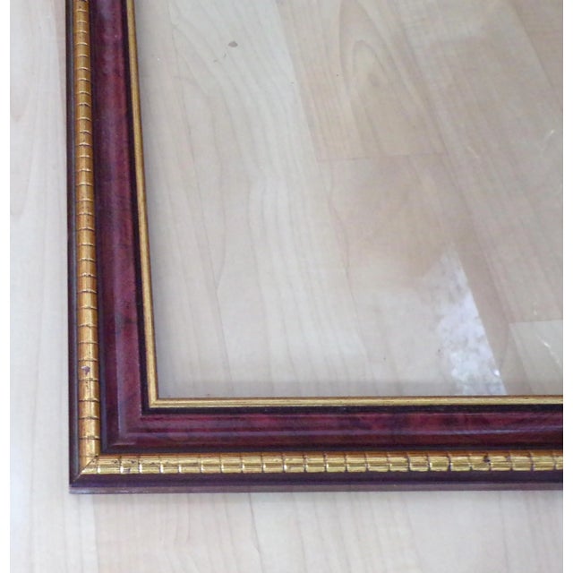 The brown coloring I mentioned above is not plain. It is actually a blotchy red-brown. See my pictures. Look carefully....