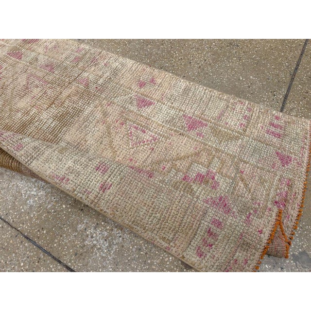 Galerie Shabab Collection Mid-20th Century Turkish Anatolian Runner For Sale - Image 9 of 10