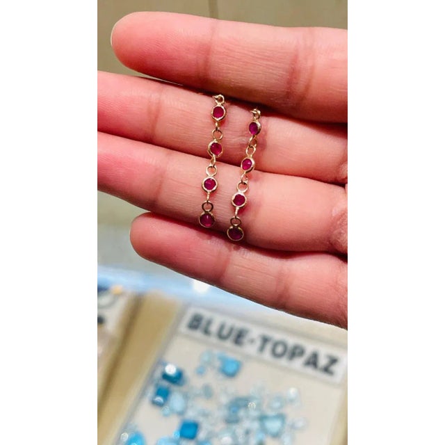 Round Ruby Dangle Earrings in 18k Yellow Gold - 2 Pieces For Sale - Image 4 of 9