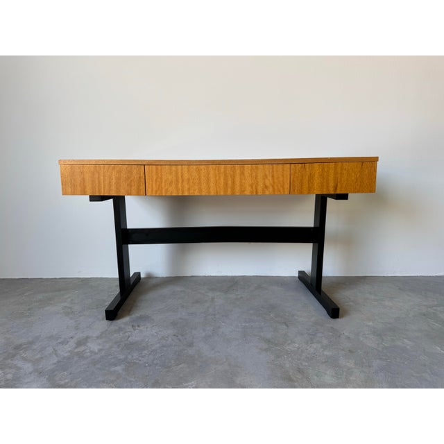 1980s 1980s Italian Mid-Century Modern Floating Desk With Matching Chair For Sale - Image 5 of 12