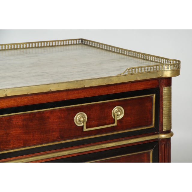 Louis xvi chest of drawers france mahogany, etc. c. 1785 dimensions: h x w x d: 92 x 117 x 54 cm : the body of the chest...