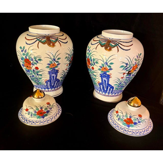 Ceramic Pair of Mid 20th Century United China Collectors Series Porcelain Ginger Jars For Sale - Image 7 of 12