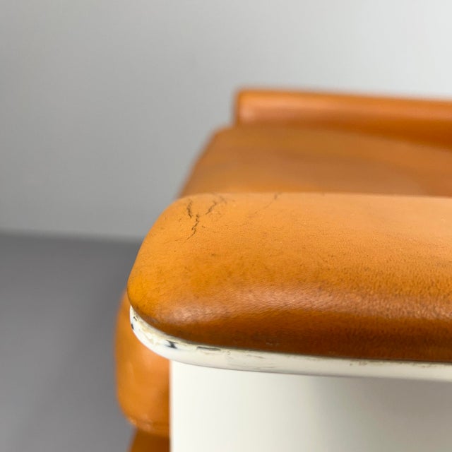 RZ62 High-Back Chair in Cinnamon-Colored Leather by Dieter Rams for Vitsœ, 1960s For Sale - Image 9 of 17