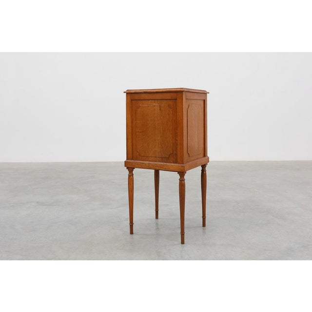 Brown Art Deco Nightstand in Oak with Turned Legs, France, 1920 For Sale - Image 8 of 11