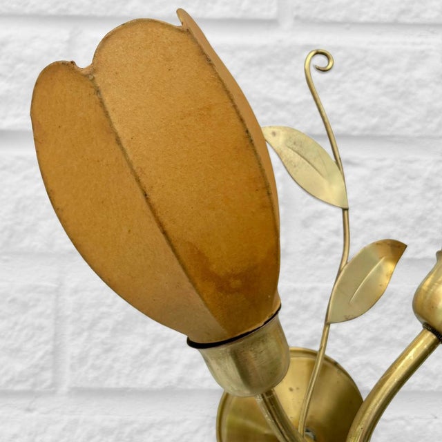 Scandinavian Wall Lamp with Leaf Decoration in Brass with Cocoon Shades, Denmark, 1950s For Sale - Image 9 of 11