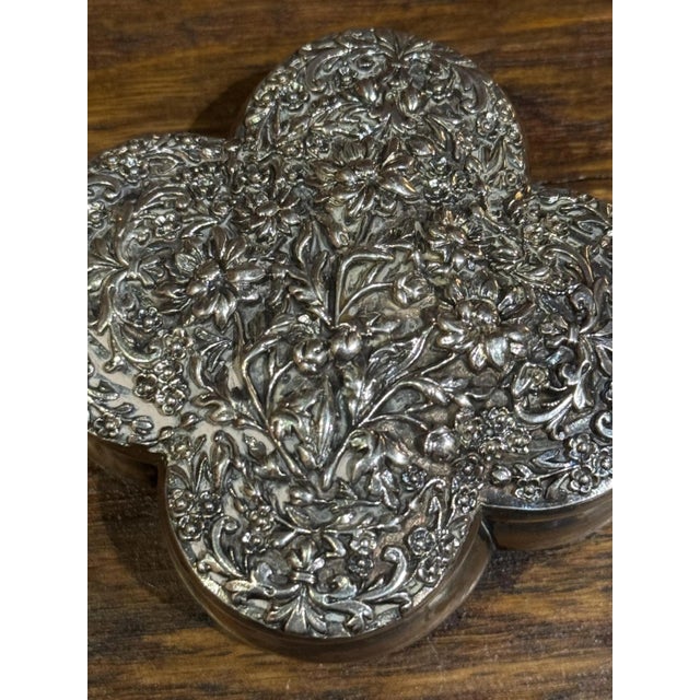 Art Nouveau Antique Sterling Silver Floral Repousse Box For Sale - Image 3 of 10