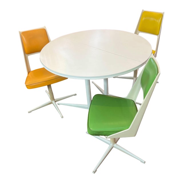 1960s Mid Centiury Modern Dining Table and 3 Colorful Chairs by Daystrom For Sale