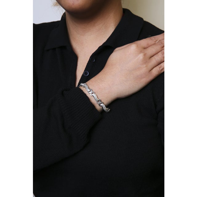 Early 21st Century .925 Sterling Silver 1 3/4 Cttw Diamond Wave and X Link Tennis Bracelet - 7" For Sale - Image 5 of 6